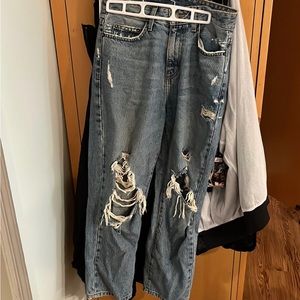Carmar ripped jeans